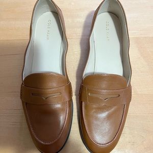 Men’s Cole Haan brown penny loafers size 10.5